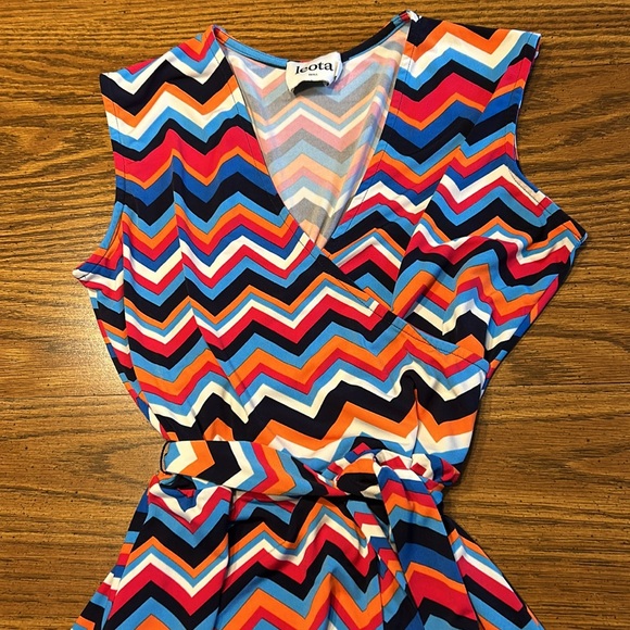 Leota Finnely Faux Wrap Tie Chevron Dress - Picture 3 of 7